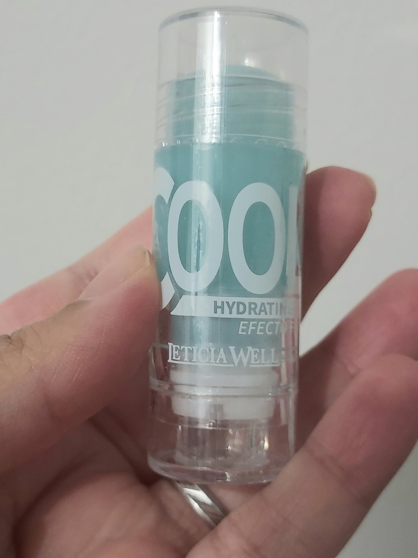 Contour des yeux hydratant et rafraîchissant