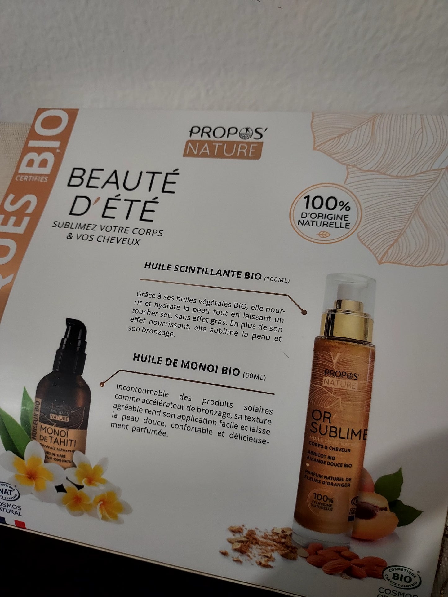 Trousse beauté d'été LunellaB avec produits de maquillage et soins pour une routine estivale élégante.
