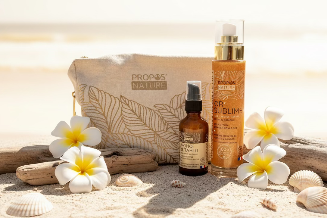 Trousse beauté d'été LunellaB avec compartiments pour produits de soins et maquillage, idéale pour voyager en été.