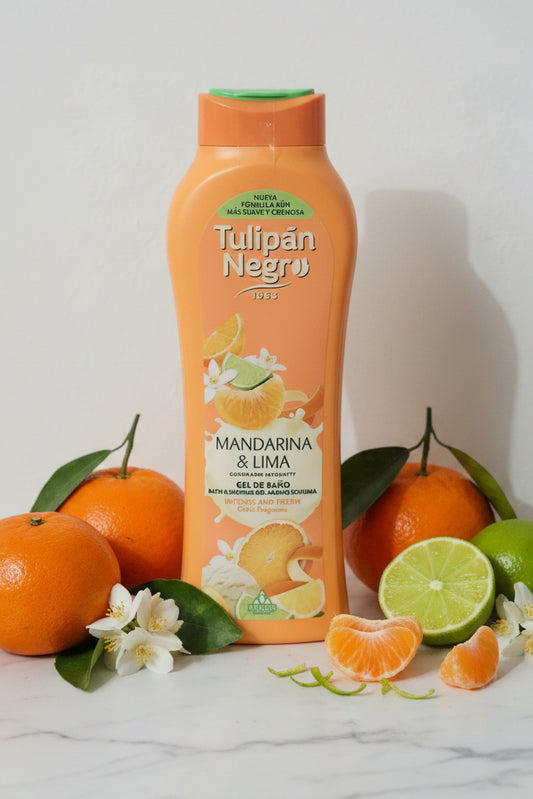 Gel douche et bain LunellaB à la mandarine et citron vert, format familial, avec une texture rafraîchissante et parfumée.